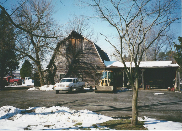Photo Young _ J. Wilkins Barn and Out Bldgs 1800 91-25